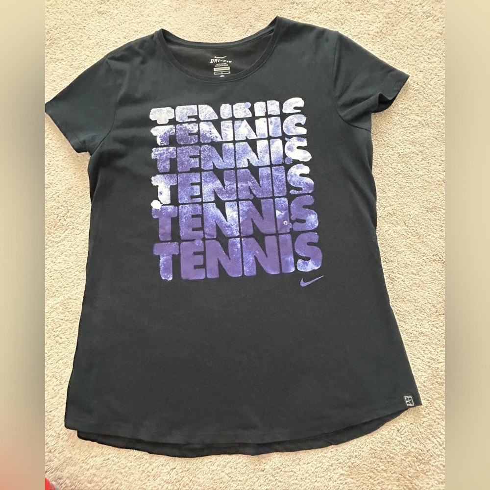 Nike Women’s Activewear Tennis T-Shirt Size Large